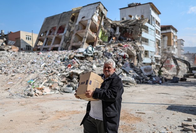 Zniszczone budynki w tureckiej prowincji Hatay /ERDEM SAHIN /PAP/EPA