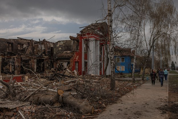 Zniszczone liceum technologii żywności i handlu, po niedawnym ostrzale rosyjskiej artylerii w Charkowie /ROMAN PILIPEY /PAP/EPA