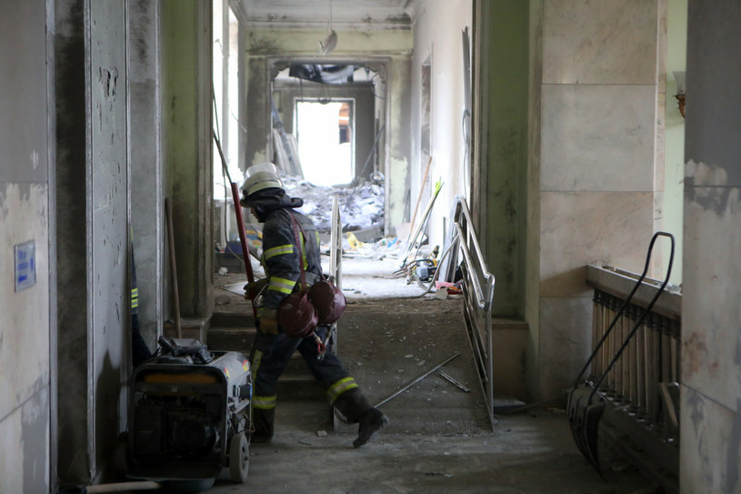 Zniszczony budynek Charkowskiej Obwodowej Administracji Państwowej /Vyacheslav Madiyevskyy /East News