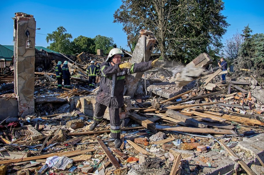 Zniszczony Charków /SERGEY KOZLOV /PAP/EPA
