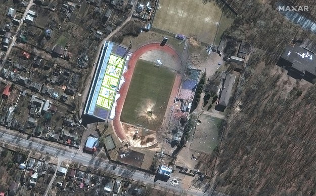 Zniszczony Czernihów na zdjęciach satelitarnych /MAXAR TECHNOLOGIES HANDOUT /PAP/EPA
