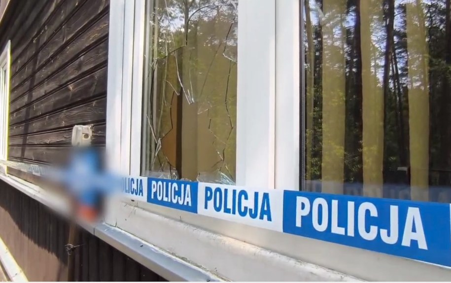 Zniszczony do po "zabawie" grupy nastolatków /policja.pl /Policja