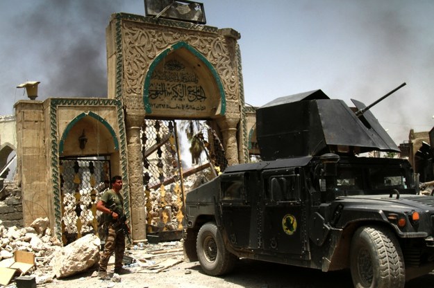 Zniszczony meczet al-Nuri /STR a /PAP/EPA