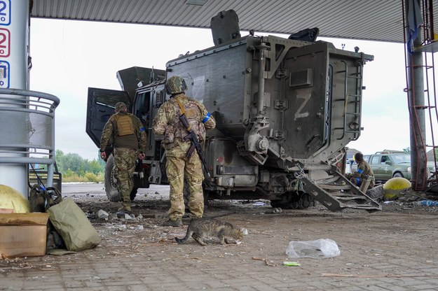 Zniszczony rosyjski sprzęt wojskowy /Alena Solomonova /PAP