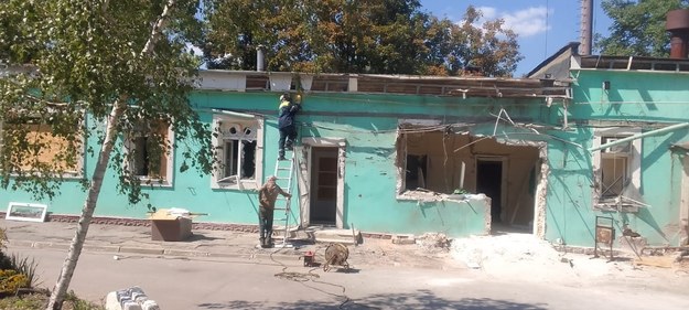 Zniszczony szpital w Cherosniu /Lekarze bez Granic /