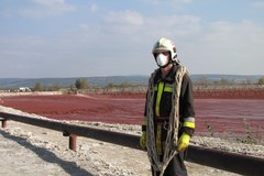 Zniszczony zbiornik z chemikaliami – ekskluzywne zdjęcia reportera RMF FM
