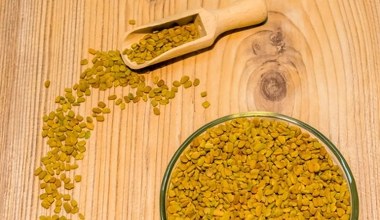 Знижує рівень холестерину й цукру в крові. Одна з найкорисніших спецій