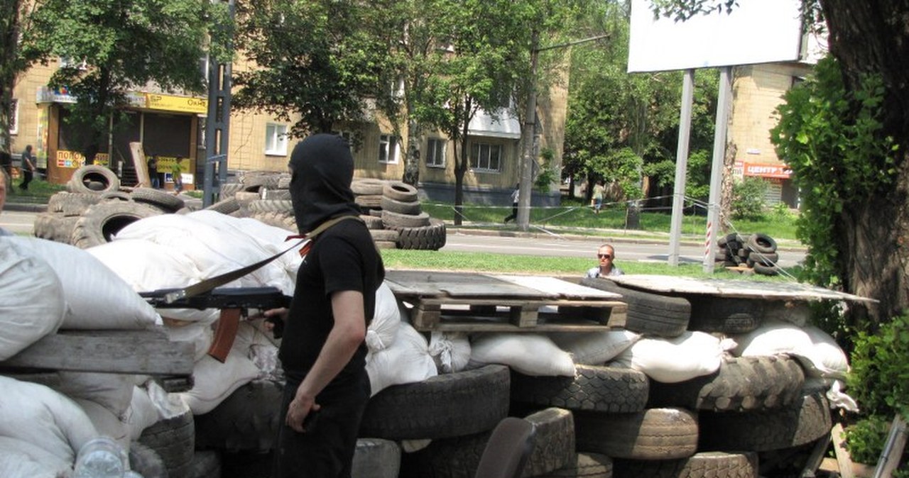 Zobacz barykady, zbudowane przez rebeliantów pod Donieckiem