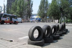 Zobacz barykady, zbudowane przez rebeliantów pod Donieckiem