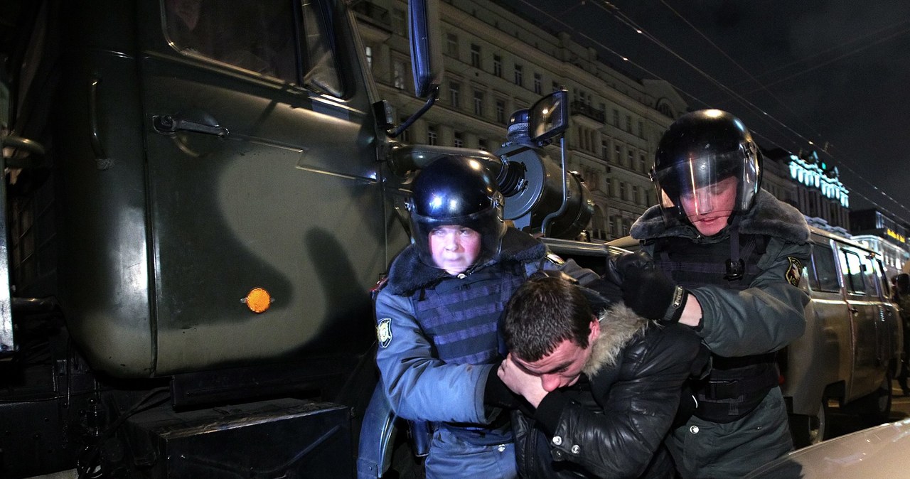 Zobacz, jak rosyjska policja tłumi demonstracje opozycji