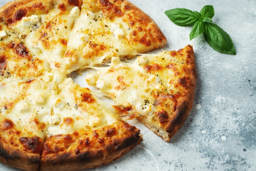 Zobacz, jak zrobić wyśmienitą pizzę z kalafiora /123RF/PICSEL