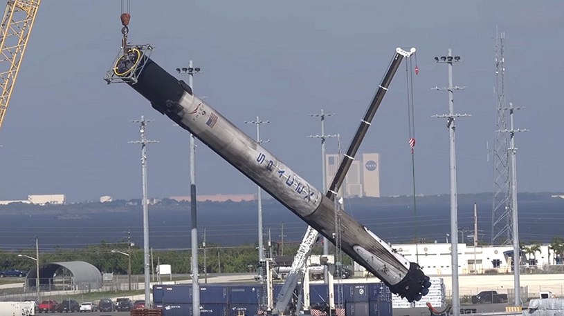 Zobaczcie nieudane lądowanie pierwszego stopnia rakiety Falcon-9 po misji CRS-16 /Geekweek