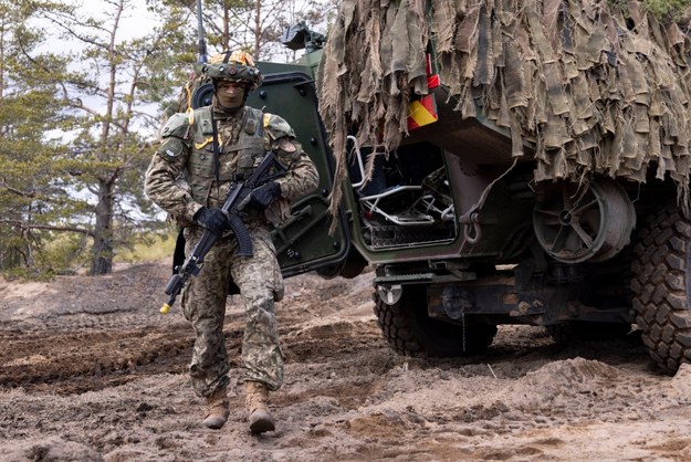 Żołnierz fińskiej armii na zdjęciu ilustracyjnym /	PIRJO TUOMINEN /PAP/EPA