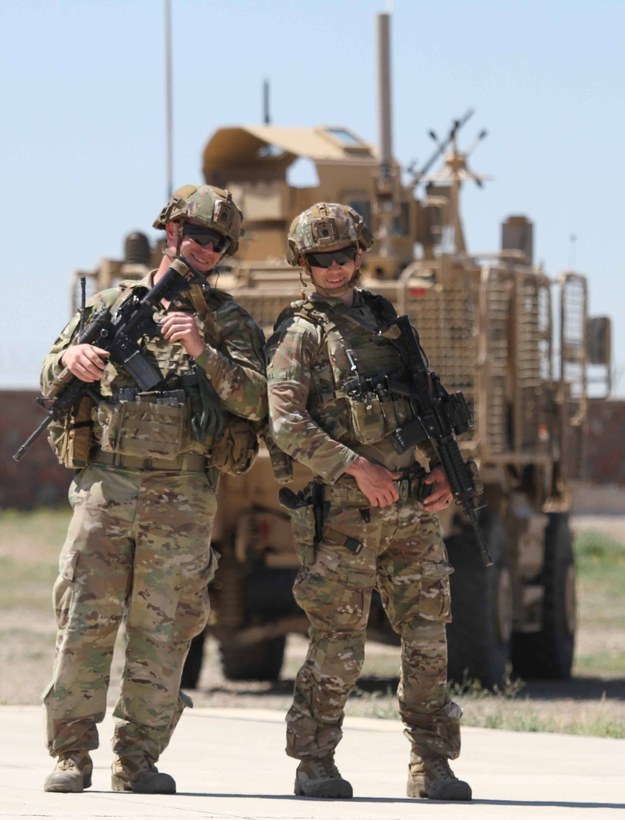 Żołnierze amerykańscy na zdjęciu ilustracyjnym /JALIL REZAYEE    /PAP/EPA