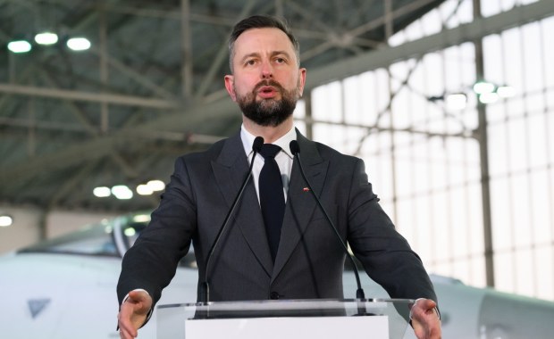 "Żołnierze dają mniej niż inwestycje". Szef MON o wsparciu dla Ukrainy