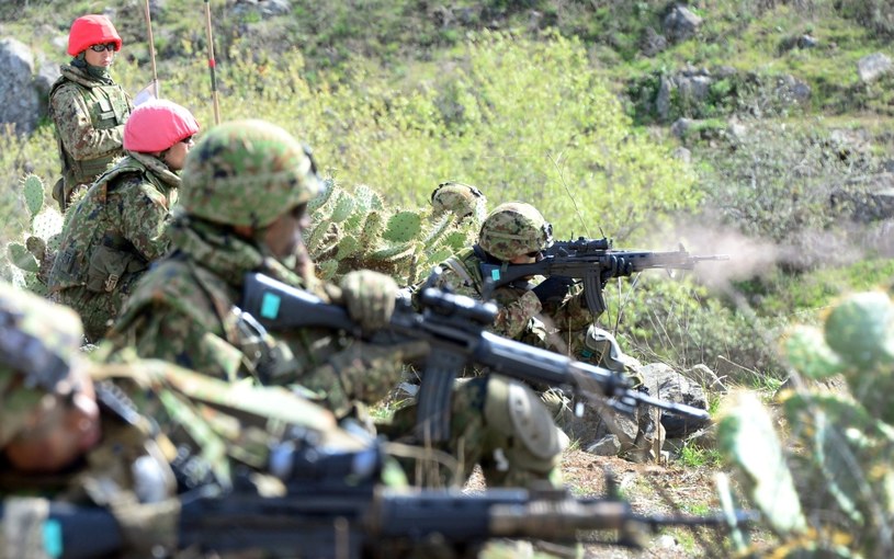 Żołnierze japońscy podczas ćwiczeń /AFP