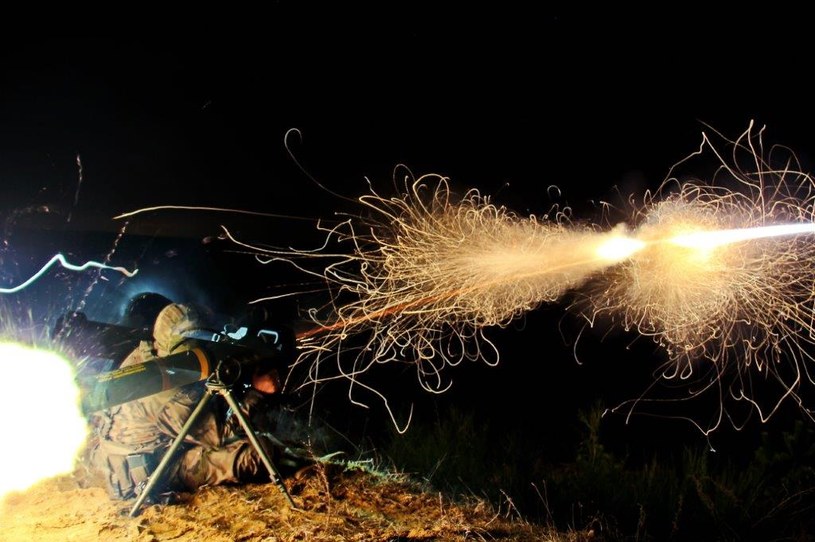Żołnierze prowadzili nocne strzelania z wyrzutni przeciwpancernych pocisków kierowanych Spike /Sebastian Brzezina /INTERIA.PL/materiały prasowe