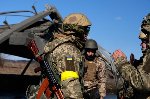 Żołnierze ukraińscy w okolicy miasta Irpin / 	Yaghobzadeh Alfred/ABACA /PAP/EPA