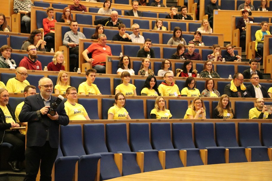 Żółta drużyna RMF FM podczas V edycji Dyktanda Krakowskiego /RMF FM