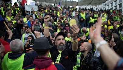"Żółte kamizelki" przygotowują na dziś nową falę demonstracji 