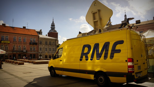 Żółto-niebieski wóz satelitarny zjawi się w Braniewie /Michał Dukaczewski /RMF FM
