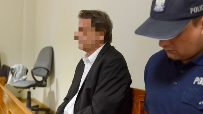 Żona eksperta od wizerunku Piotra T. przyjechała z USA bronić męża