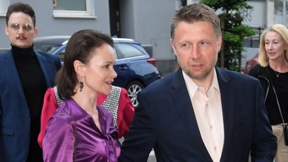 Żona Kierwińskiego zarobiła więcej niż prezydent Warszawy. Uwagę zwraca wykształcenie
