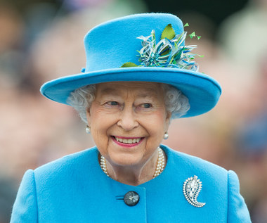 "Zoom na miasto": Ile zarabia Elżbieta II?