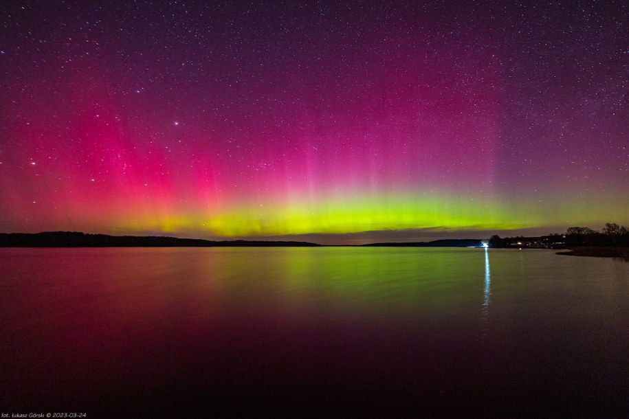 Zorza polarna w Chojnicach w województwie pomorskim /Słuchacz Łukasz /Gorąca Linia RMF FM