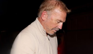 Został zdradzony przez żonę i przyjaciela. Ich romans szybko wyszedł na jaw