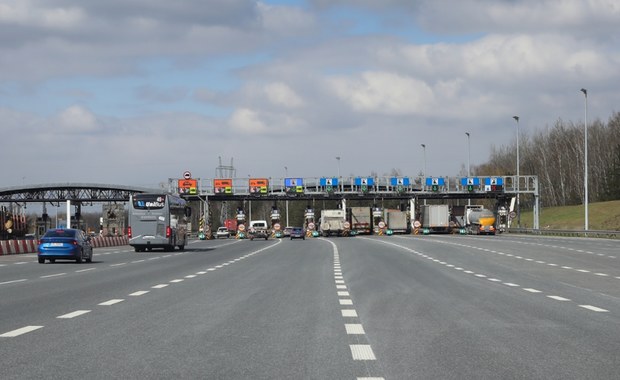 Zostawił na A4 partnerkę z 6-letnią córką. Sam odjechał z niemowlęciem