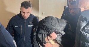 "Zostawił psa i wziął karabin". Coraz więcej pytań po strzelaninie w Bystrzycy Kłodzkiej