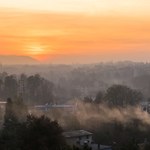 "Zrezygnuj z aktywności na zewnątrz". Smog na południu i zachodzie Polski