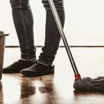 Zrób to, zanim zaczniesz myć podłogę. Inaczej nigdy nie będzie czysta