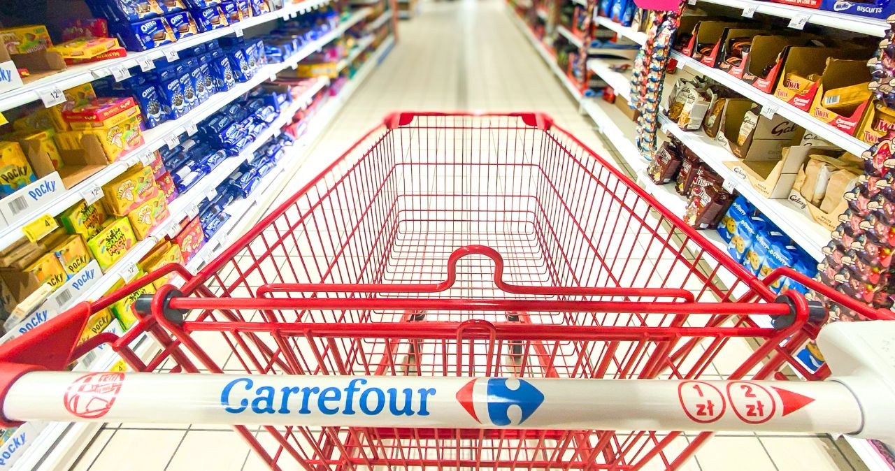 Zrób zapasy za grosze! Carrefour uruchamia akcję 2+1, która się opłaca /Carrefour Polska /INTERIA.PL