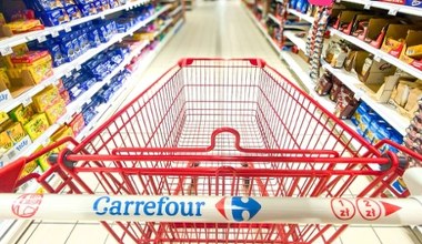 Zrób zapasy za grosze! Carrefour uruchamia akcję 2+1, która się opłaca
