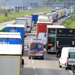 Zrobili korytarz życia i stracili prawo jazdy. Co poszło nie tak?