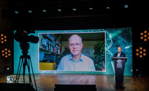 „Zrównoważony rozwój to przede wszystkim rozwój ludzi, nie możemy o tym zapominać”. Za nami pierwszy dzień Open Eyes Economy Summit