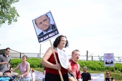 Zrozpaczeni rodzice niepełnosprawnych dzieci zorganizowali protest 