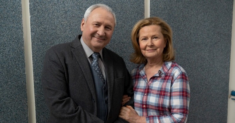 Zrozpaczony Jerzy zadzwoni do Elżbiety /Źródło: AIM