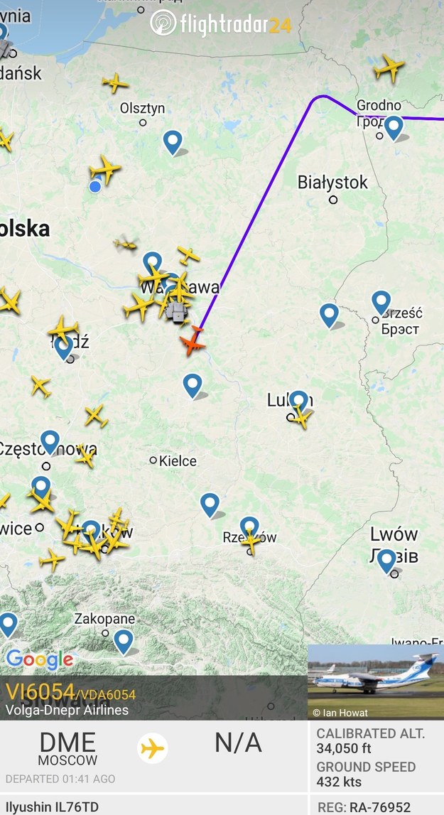 Zrzut ekranu z serwisu flightradar24.com /Flightradar24 /