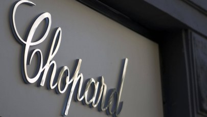 Zuchwała kradzież naprzeciwko Pałacu Elizejskiego. Złodziej skradł naszyjnik wart milion euro 