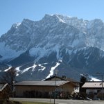Zugspitze – najwyższa góra Niemiec. Na szczyt można wjechać kolejką