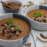 Zupa pieczarkowa ma jeszcze więcej smaku. Prosty trik, który warto zastosować w kuchni
