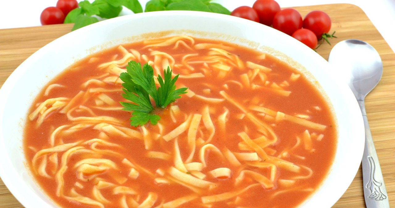 Zupa pomidorowa według przepisu mojej babci jest najlepsza /robert6666 /123RF/PICSEL