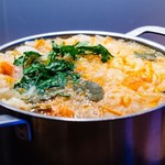 Zupa z młodej kapusty z tego przepisu jest wyśmienita. Zrób od razu na dwa dni