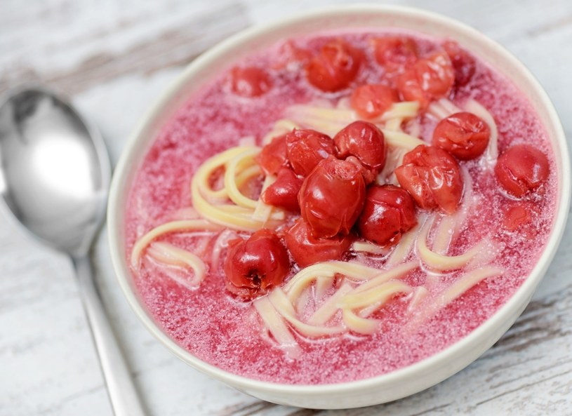 Zupa z wiśniami /123RF/PICSEL