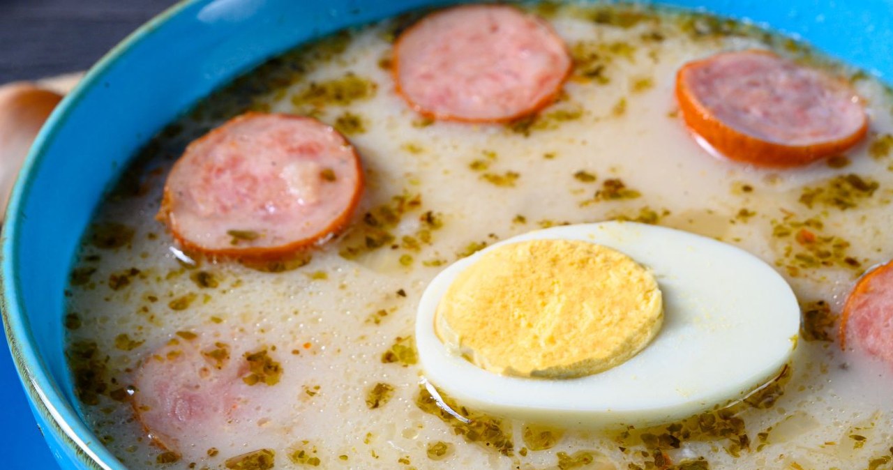 Żurek to kwaskowata zupa z dodatkami /Dar1930 /Canva Pro