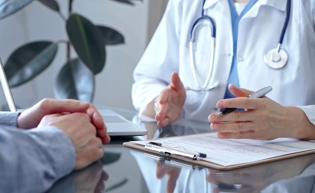 ZUS alarmuje. ​Lawinowy wzrost zwolnień z kodem "C"