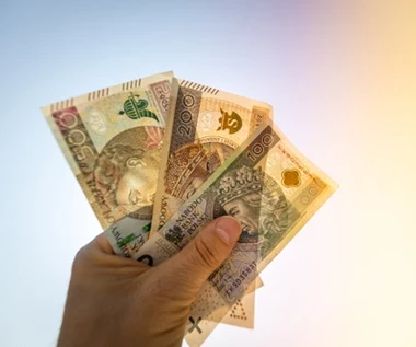 ZUS do 22 sierpnia wyśle 1600 zł. Oto kto dostanie przelew